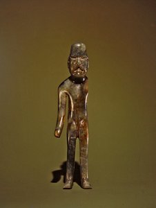 立っている人、オルメカ文化（ヒスイ）